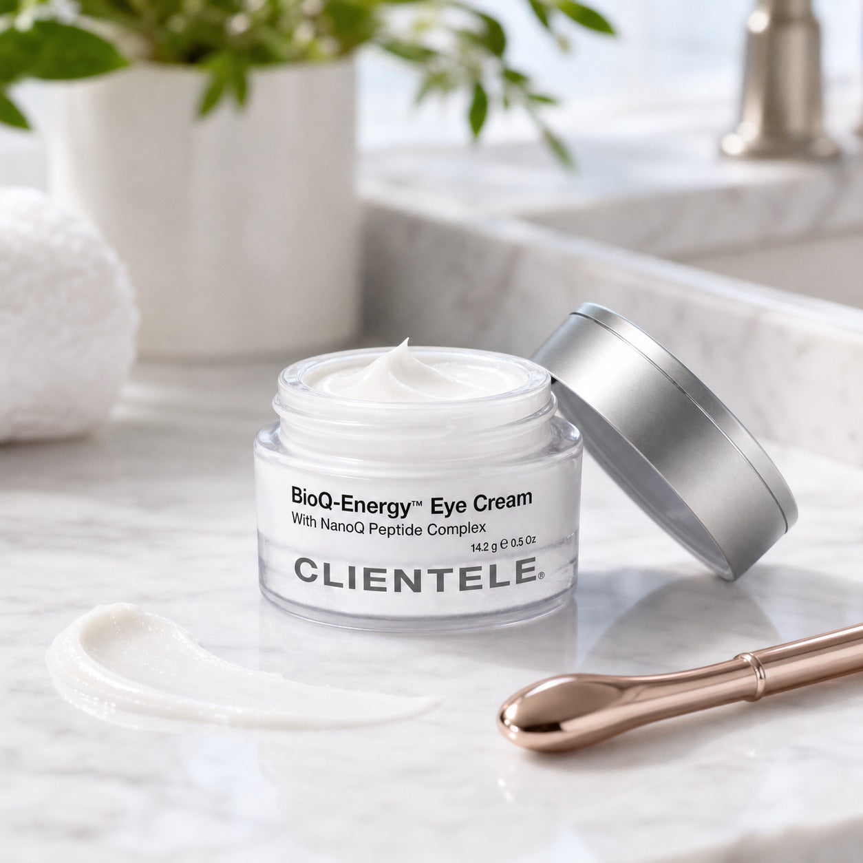 BioQ-Energy Eye Cream — natural light